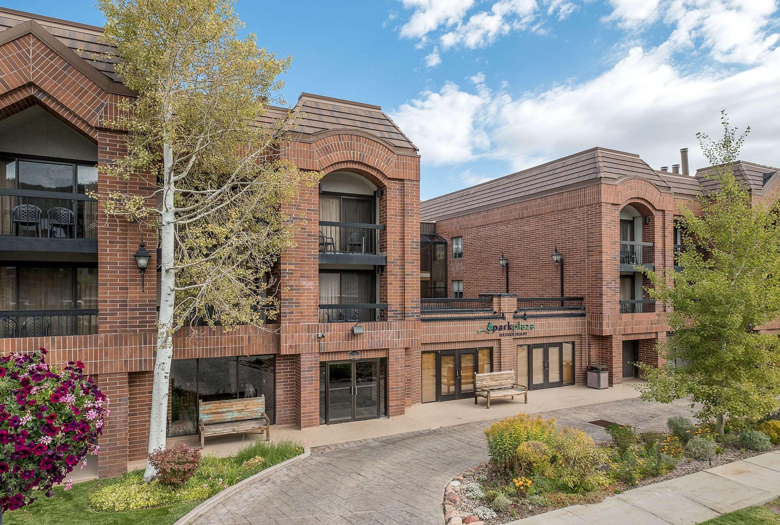 Park Plaza Resort, Ascend Hotel Collection Park City Bagian luar foto